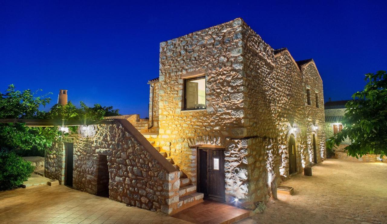 Guesthouse Toxotis Pírgos Dhiroú Dış mekan fotoğraf