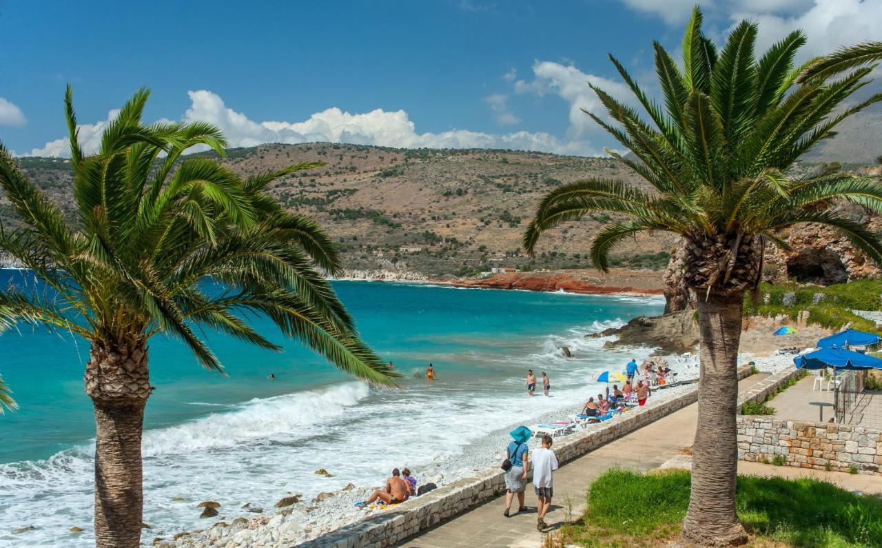 Guesthouse Toxotis Pírgos Dhiroú Dış mekan fotoğraf
